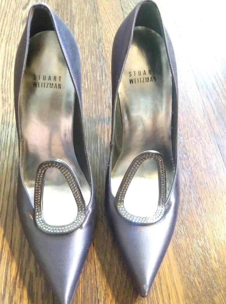 Stuart Weitzman gray satin shoes with crystals